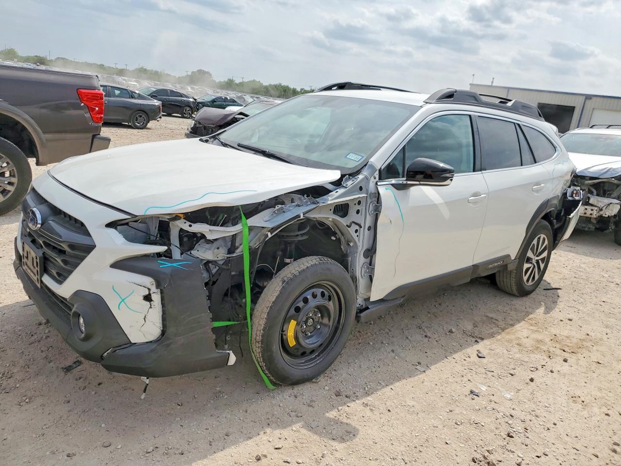 2025 SUBARU OUTBACK