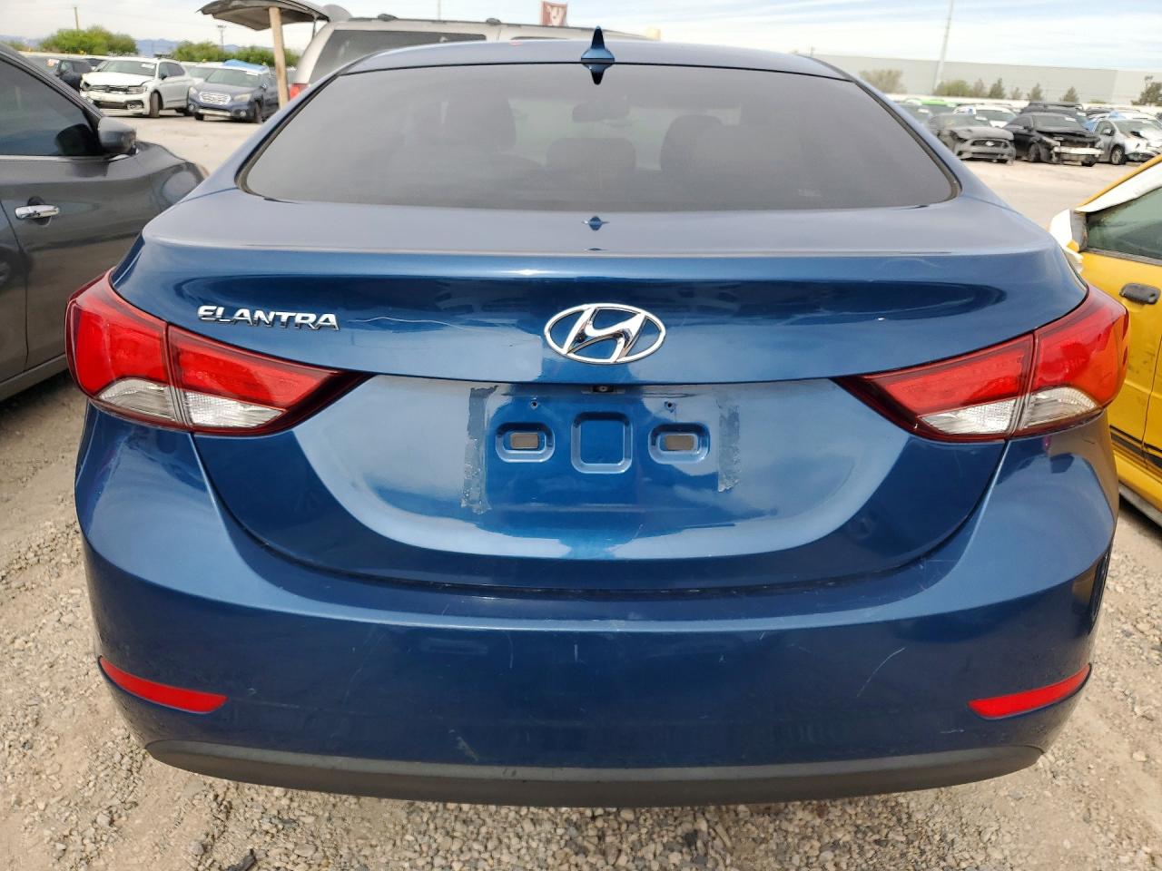2016 HYUNDAI ELANTRA VALUE EDITION photo 6