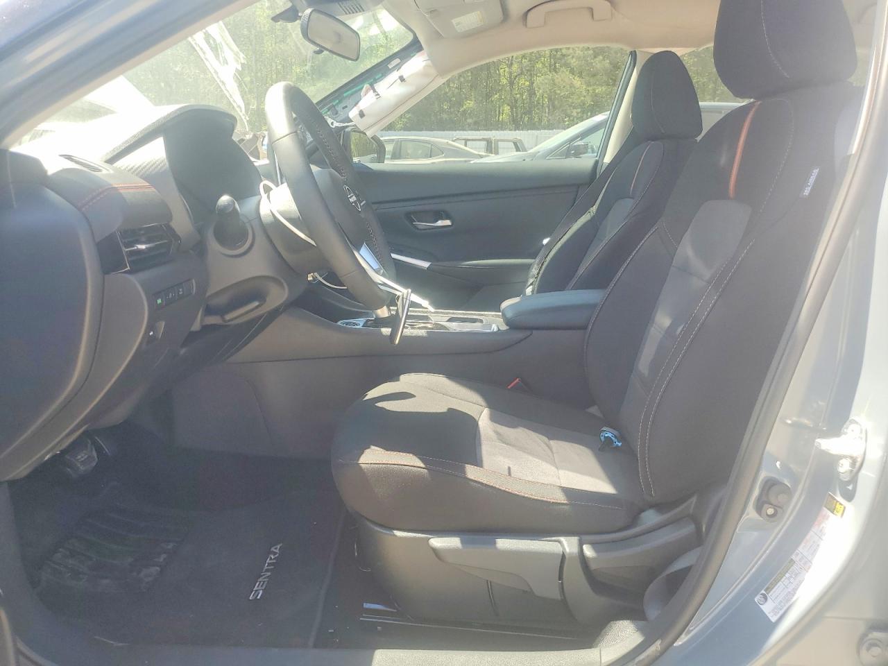 2025 NISSAN SENTRA SR photo 13