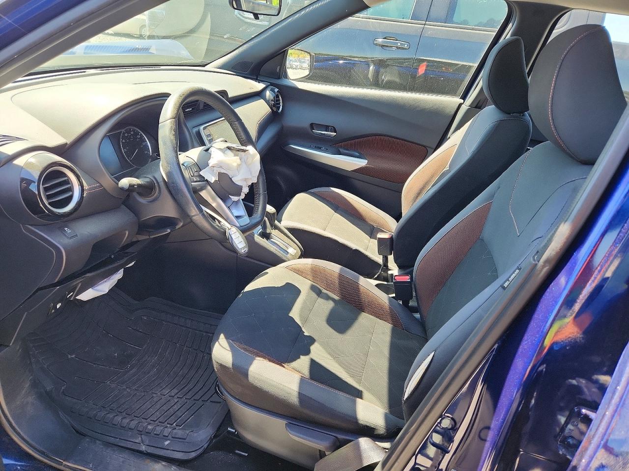 2019 NISSAN KICKS SR photo 13