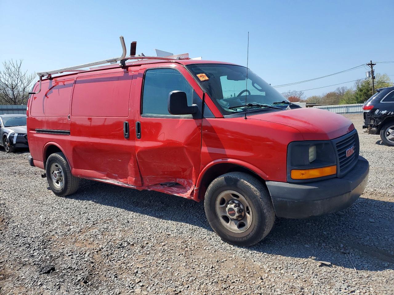 2016 GMC SAVANA G2500 photo 7