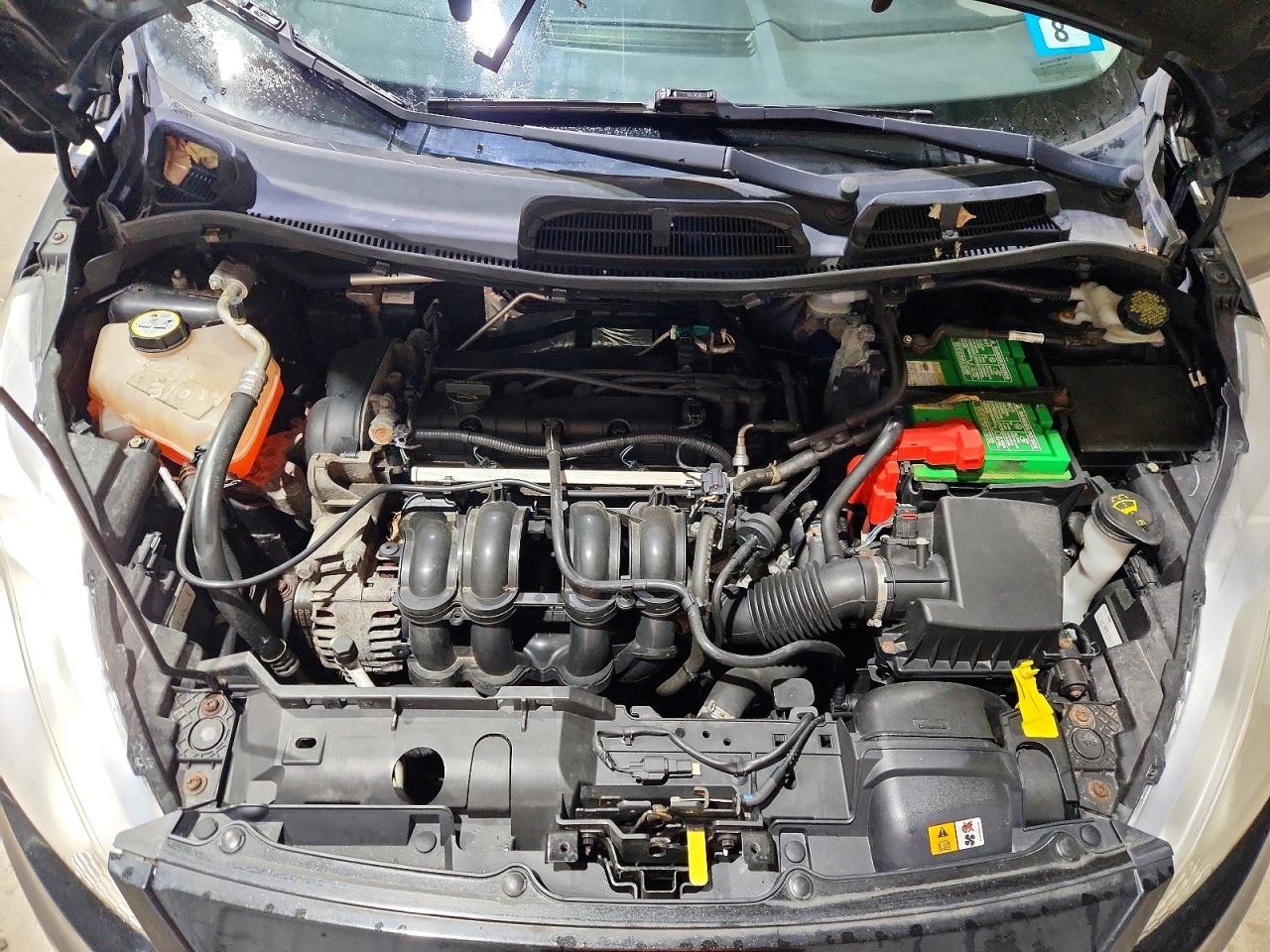 2012 FORD FIESTA SE photo 11
