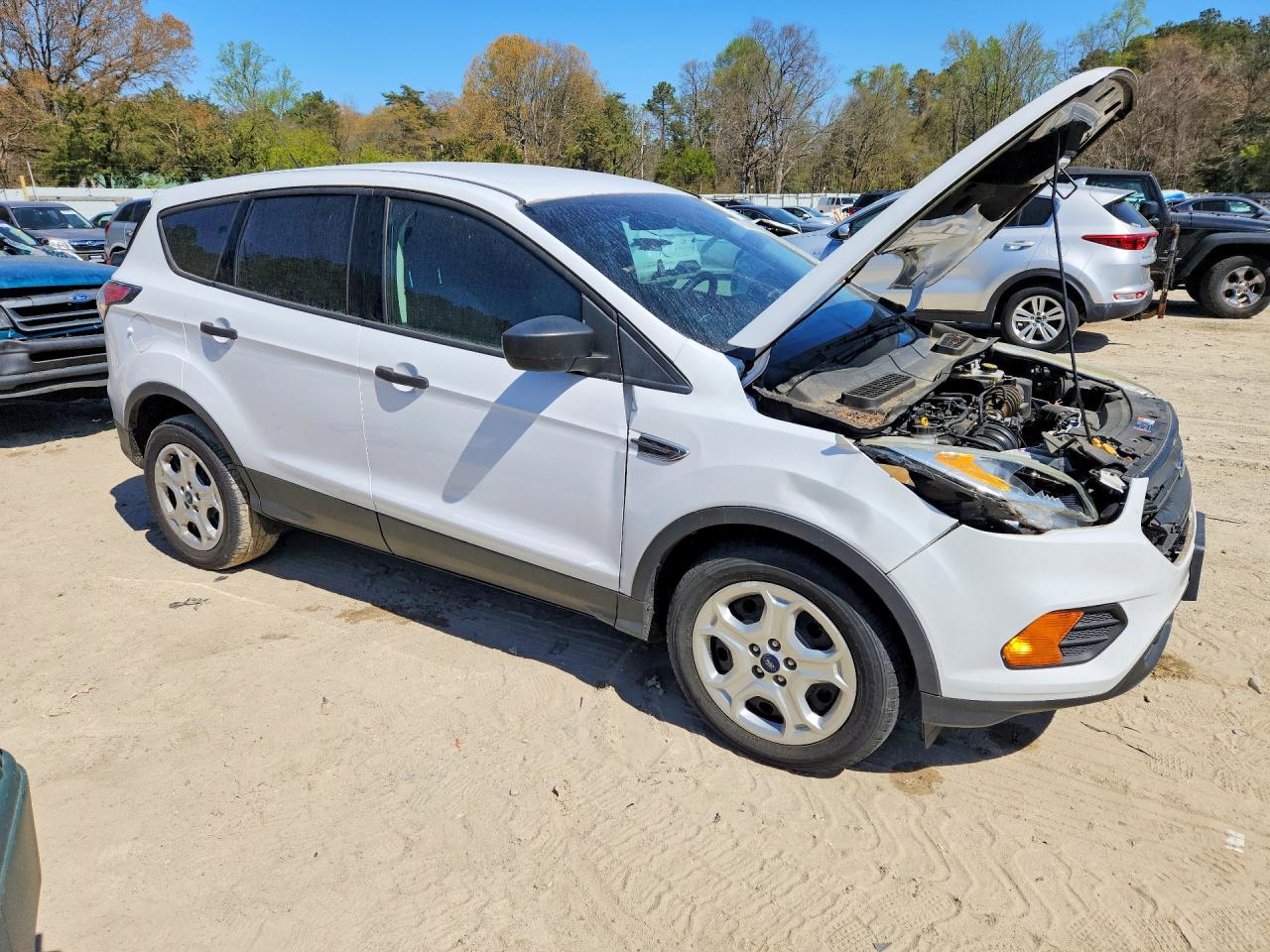2017 FORD ESCAPE S photo 4