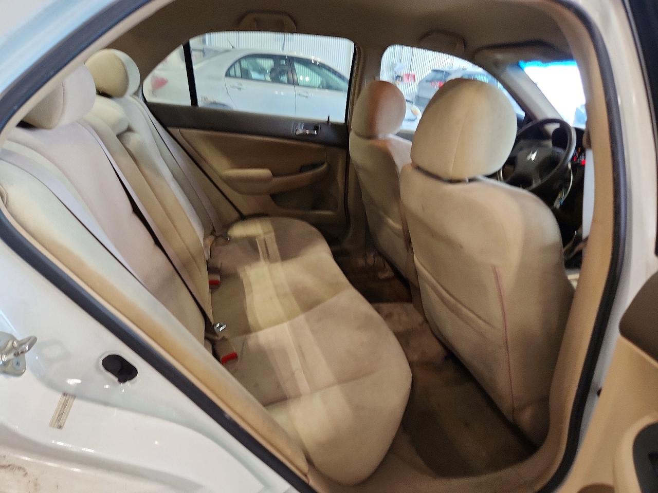 2004 HONDA ACCORD LX photo 19