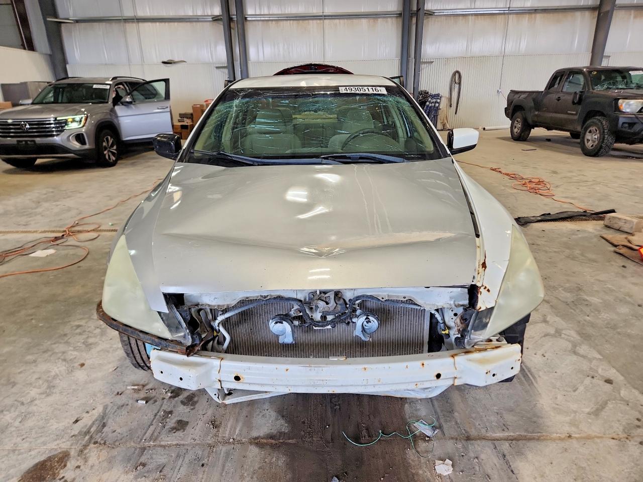 2004 HONDA ACCORD LX photo 9