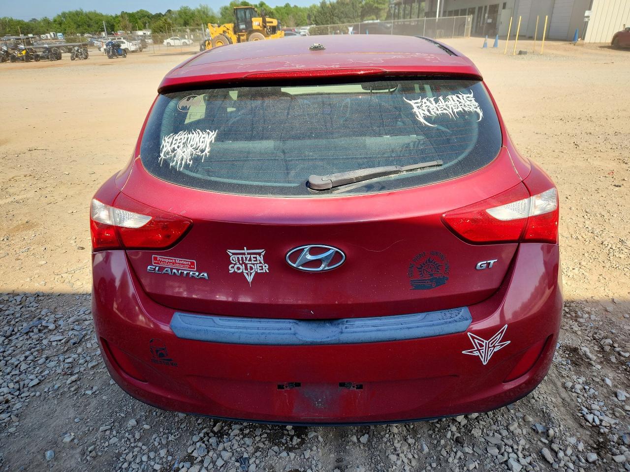 2016 HYUNDAI ELANTRA GT BASE photo 16