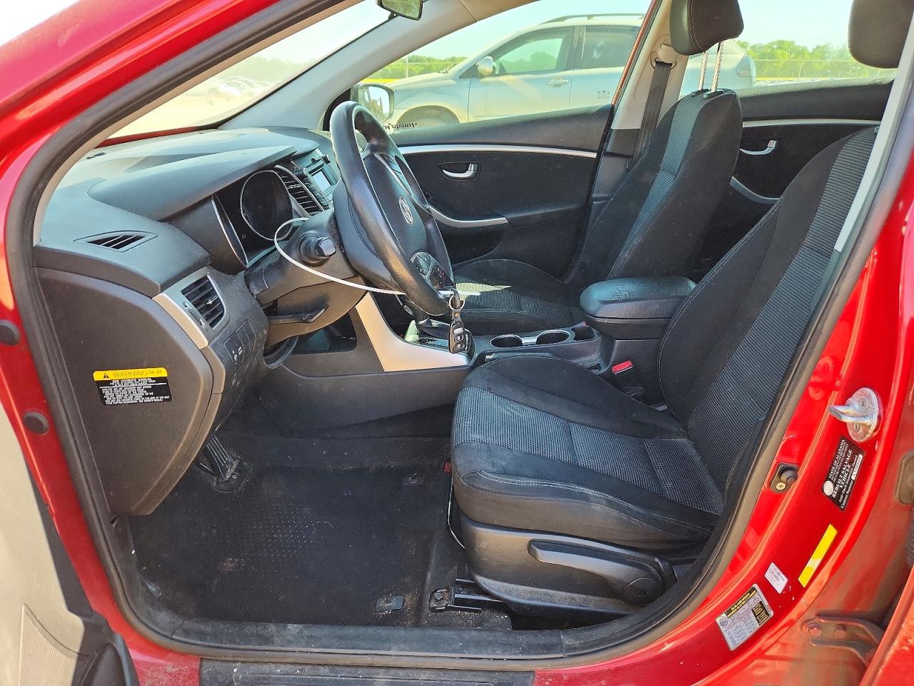 2016 HYUNDAI ELANTRA GT BASE photo 19