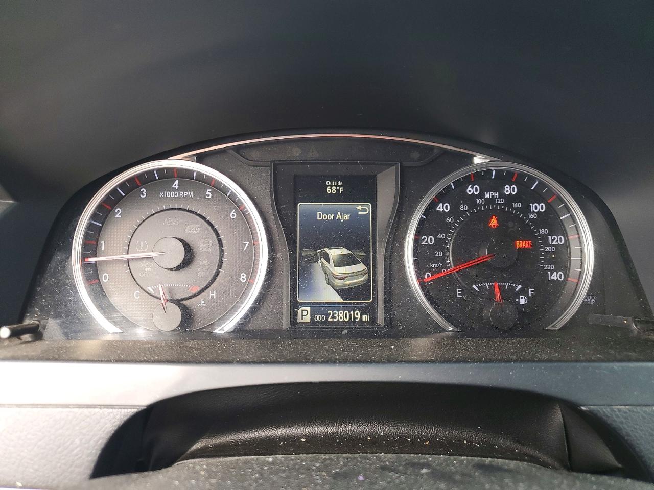 2015 TOYOTA CAMRY SE photo 25