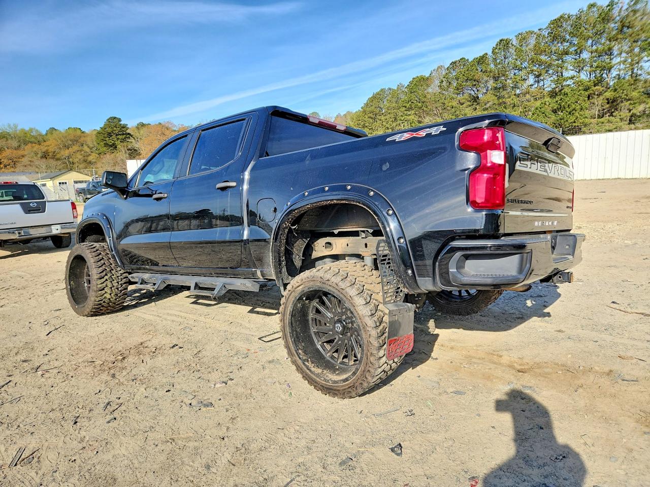 2020 CHEVROLET SILVERADO K1500 CUSTOM photo 2