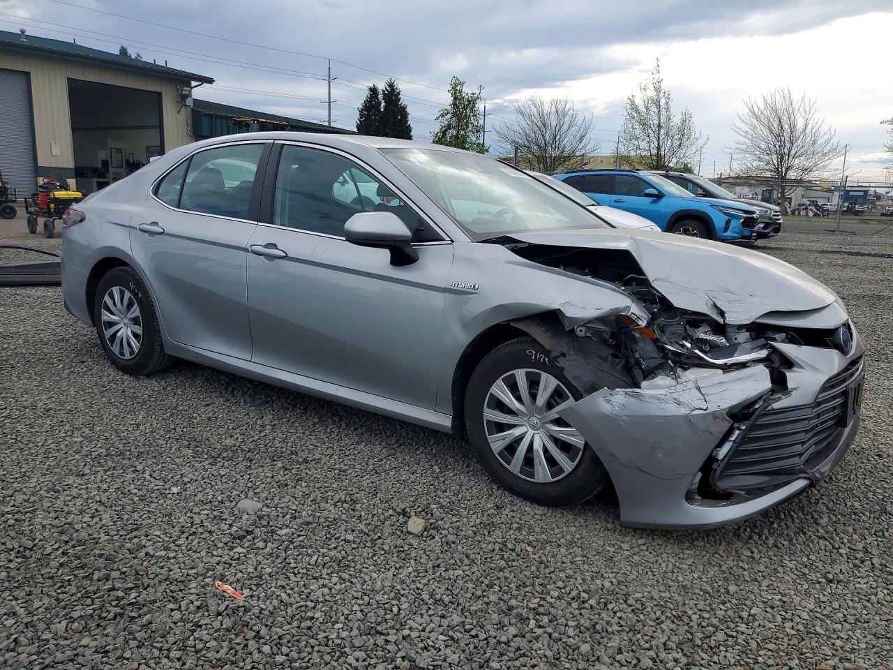 2021 TOYOTA CAMRY LE photo 4