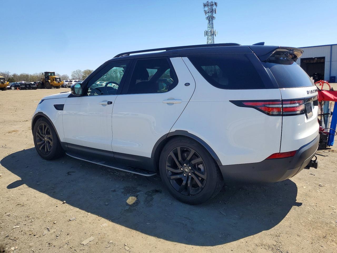 2019 LAND ROVER DISCOVERY HSE photo 3