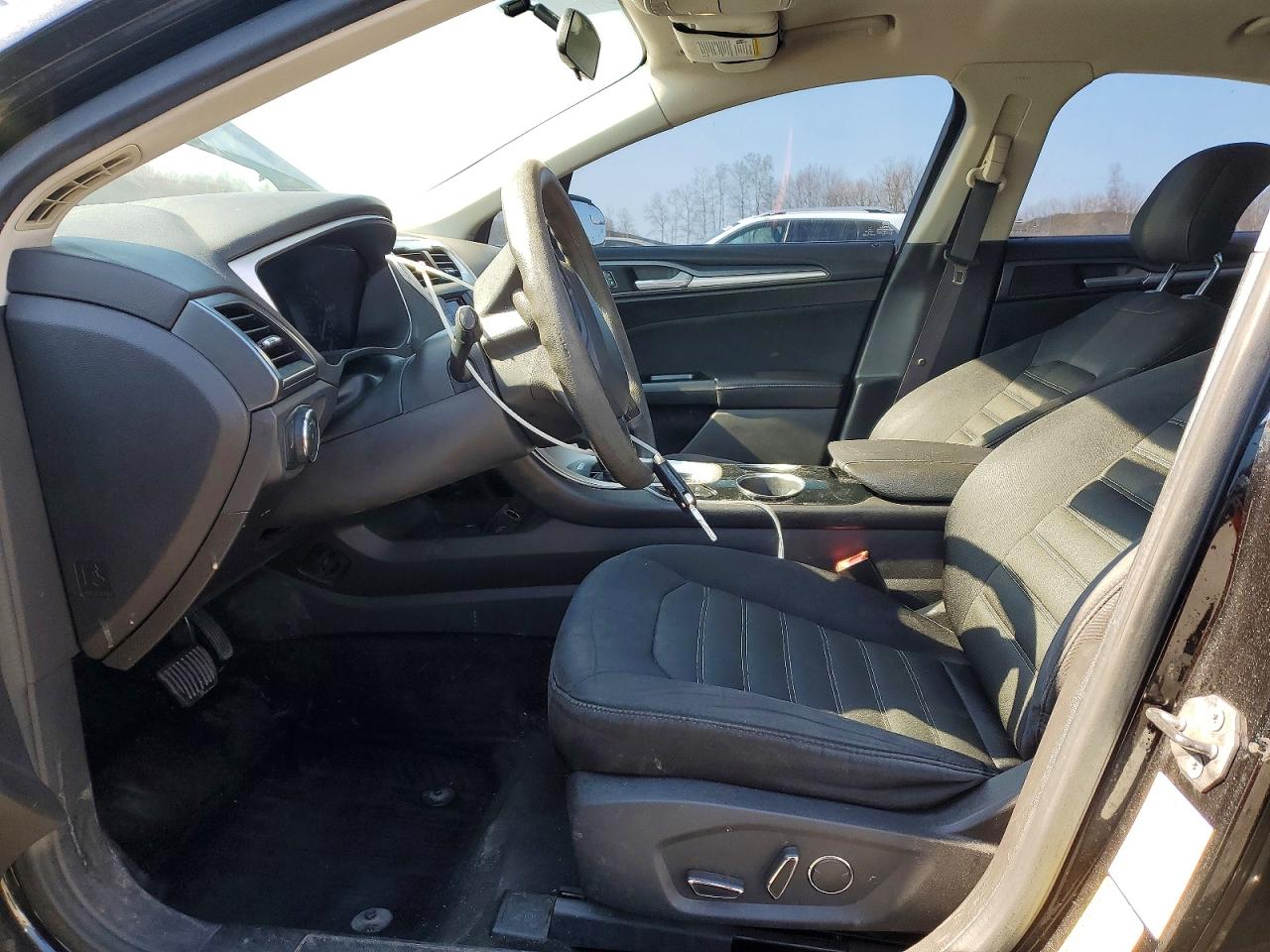 2013 FORD FUSION SE photo 7