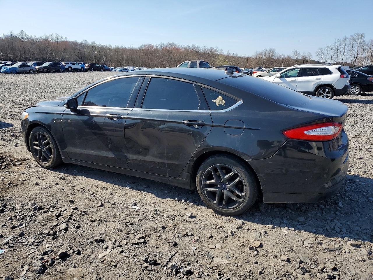 2013 FORD FUSION SE photo 2