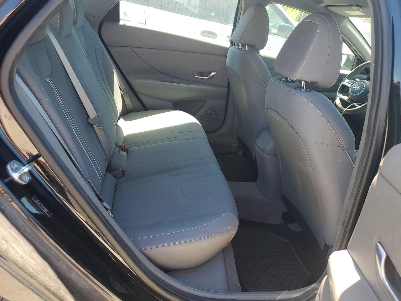 2023 HYUNDAI ELANTRA SEL photo 10