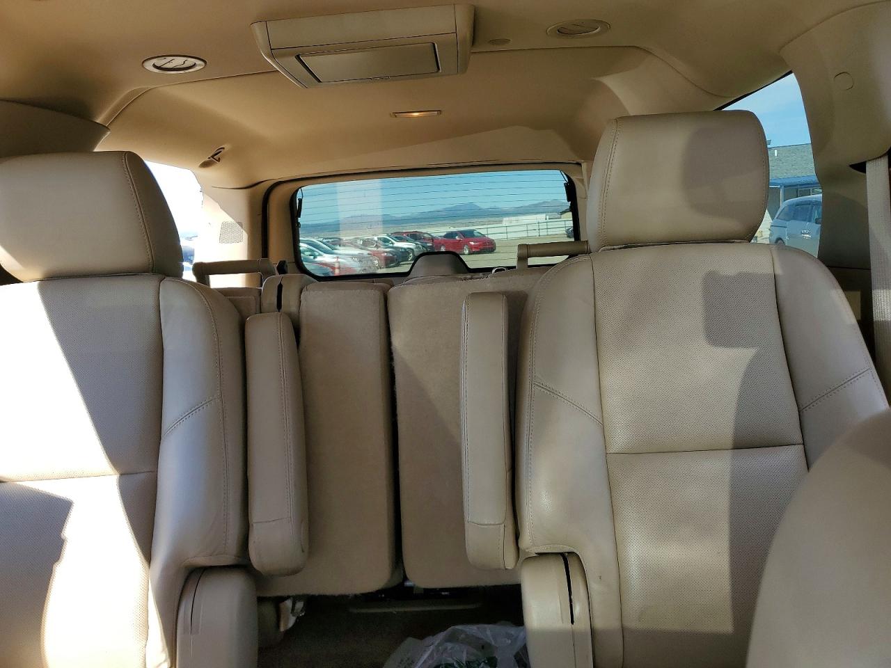 2011 CADILLAC ESCALADE ESV LUXURY photo 10
