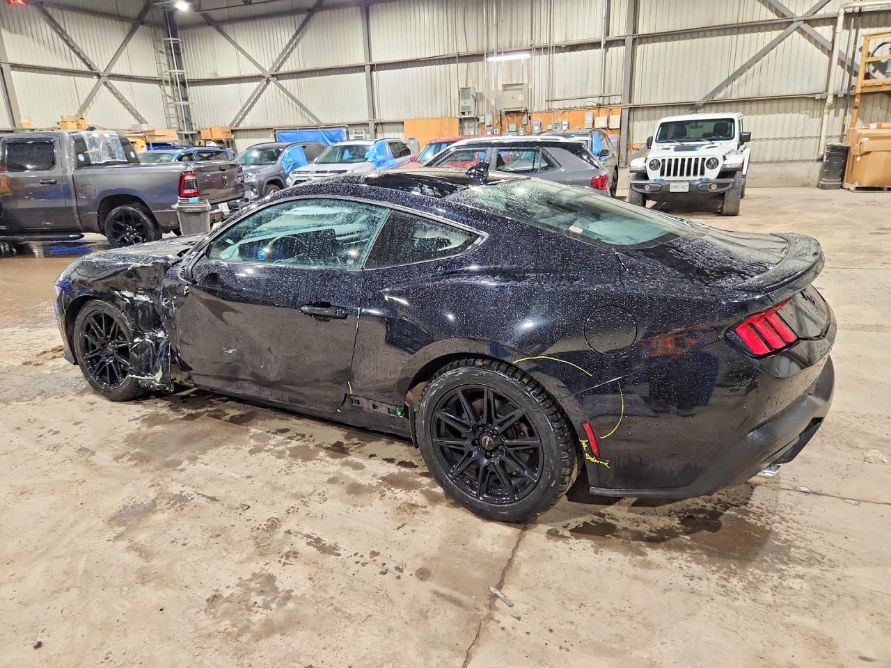 2024 FORD MUSTANG photo 4