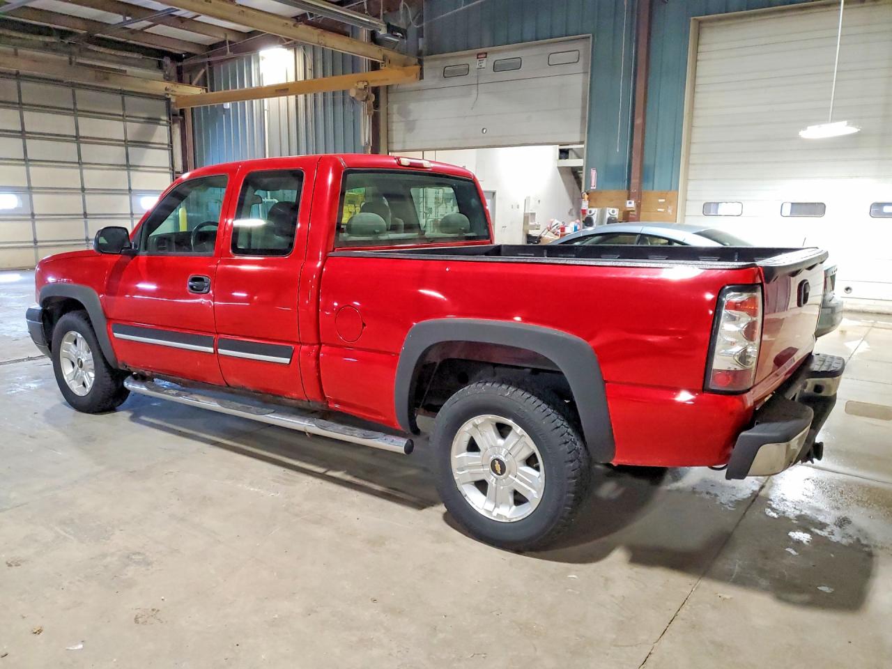 2005 CHEVROLET SILVERADO K1500 photo 3