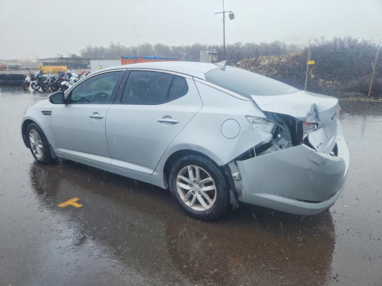 2013 KIA OPTIMA LX photo 3