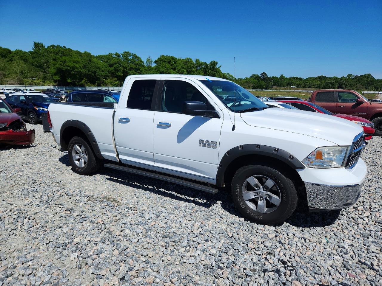 2016 RAM 1500 SLT photo 4