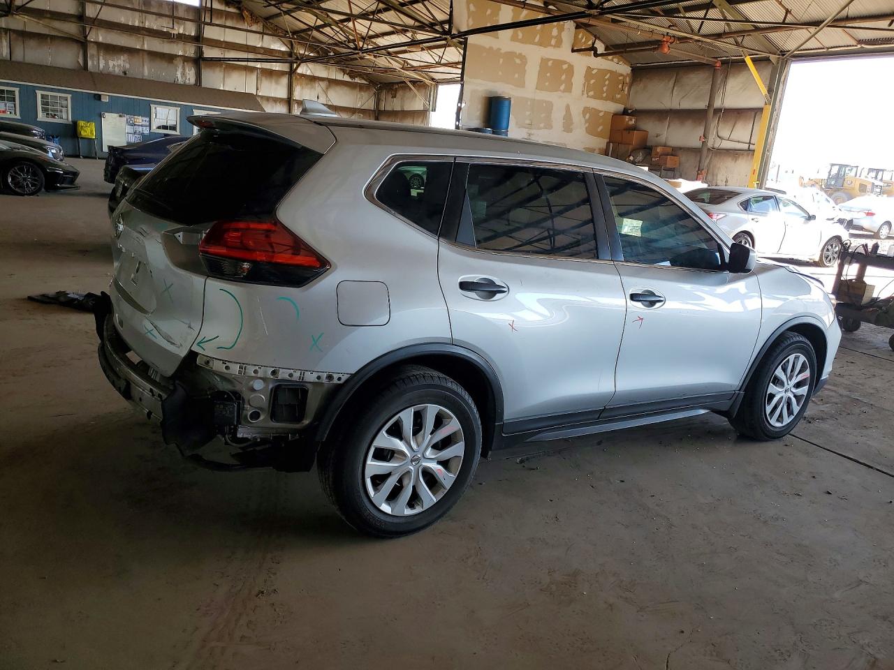 2017 NISSAN ROGUE S photo 5