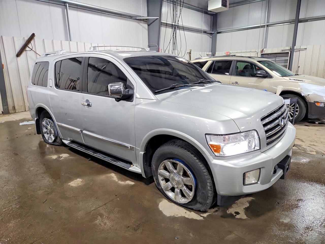 2006 INFINITI QX56 BASE photo 7