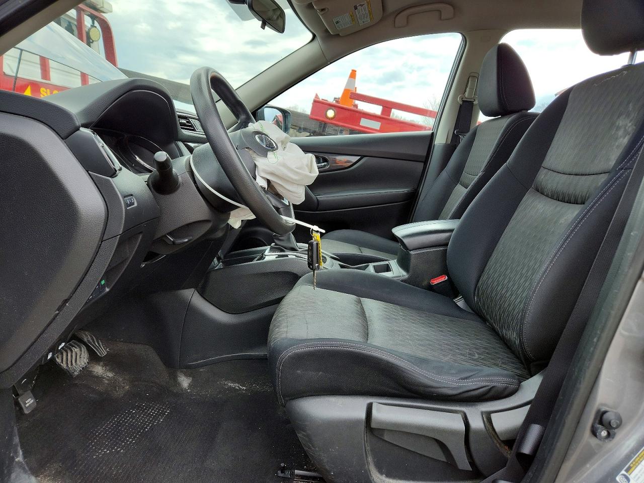 2017 NISSAN ROGUE S photo 19