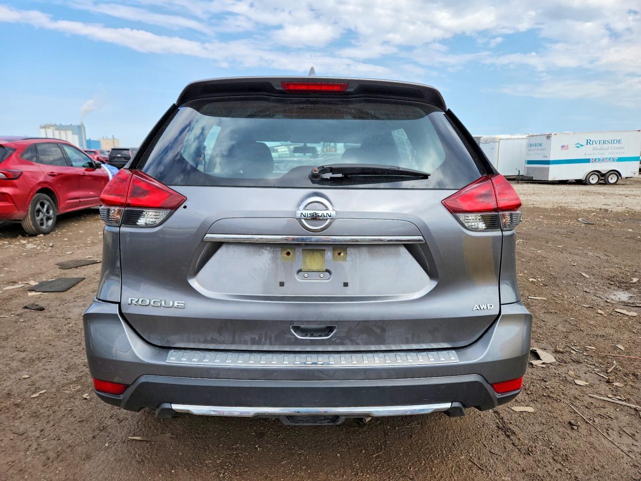 2017 NISSAN ROGUE S photo 16