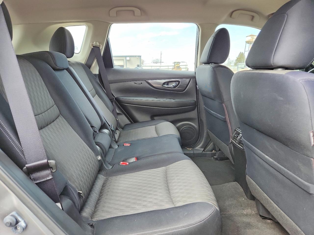 2017 NISSAN ROGUE S photo 31