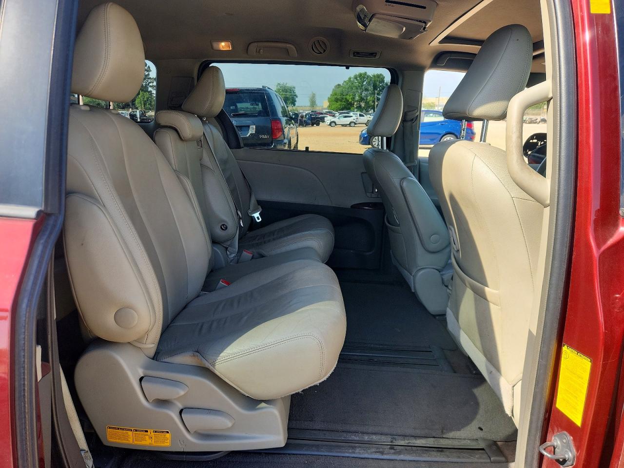 2013 TOYOTA SIENNA XLE 8-PASSENGER photo 21