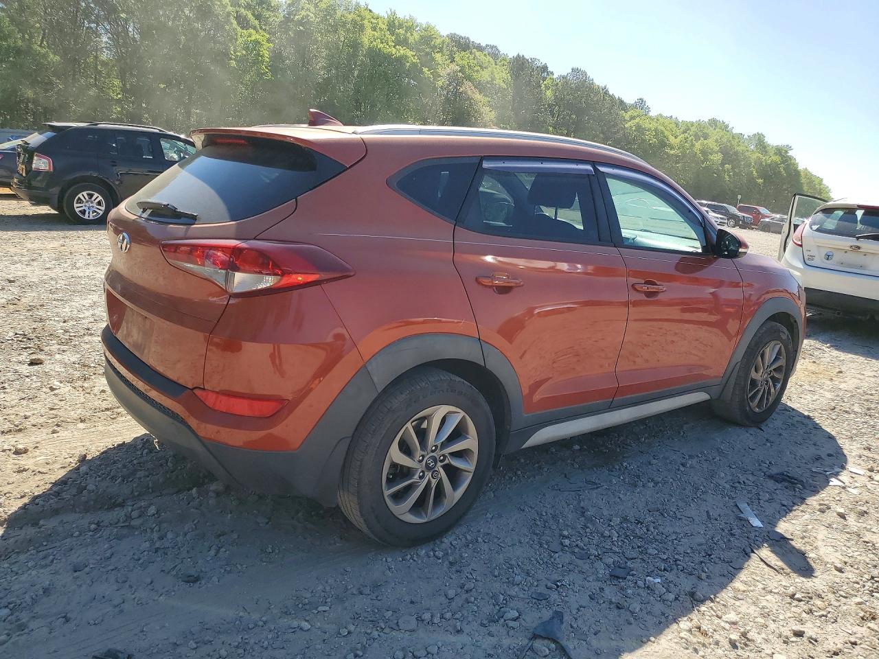 2017 HYUNDAI TUCSON SE PLUS photo 5