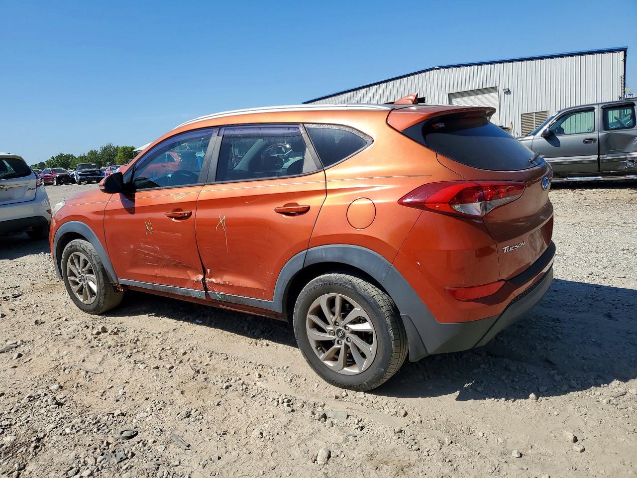 2017 HYUNDAI TUCSON SE PLUS photo 3