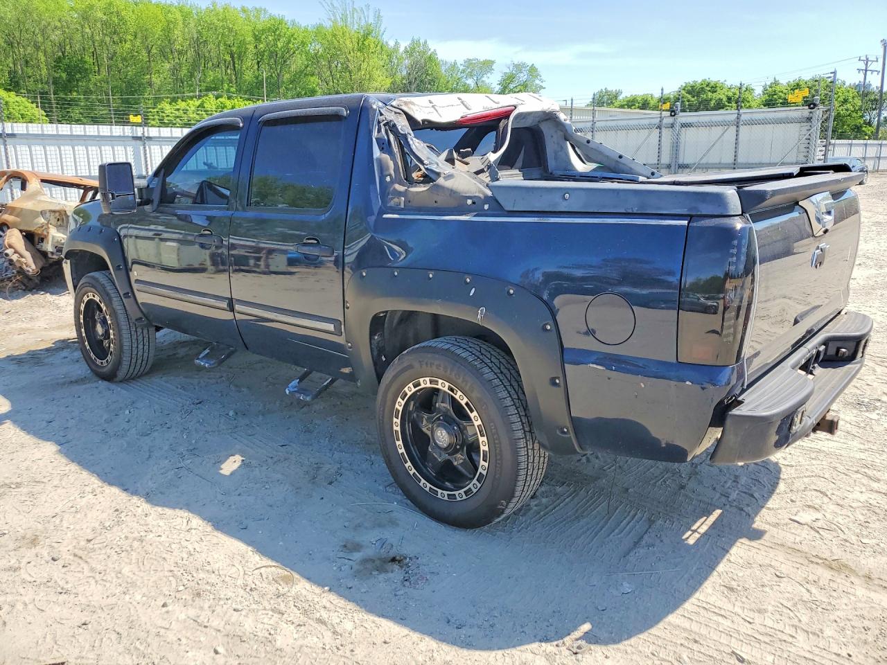2007 CHEVROLET AVALANCHE K1500 photo 2
