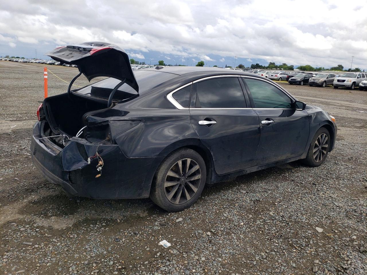 2017 NISSAN ALTIMA photo 5