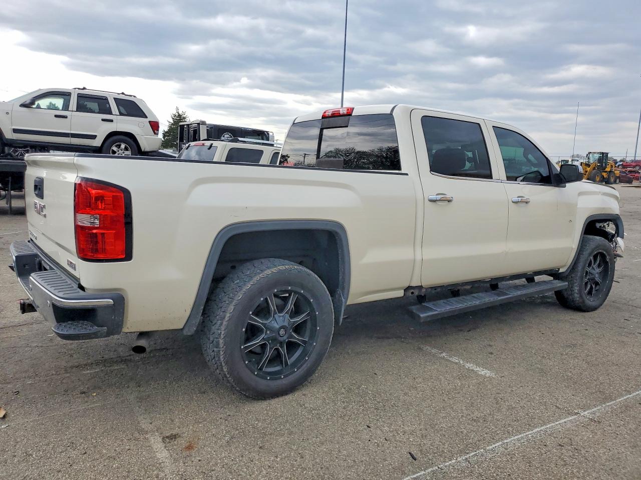 2014 GMC SIERRA K1500 SLT photo 5