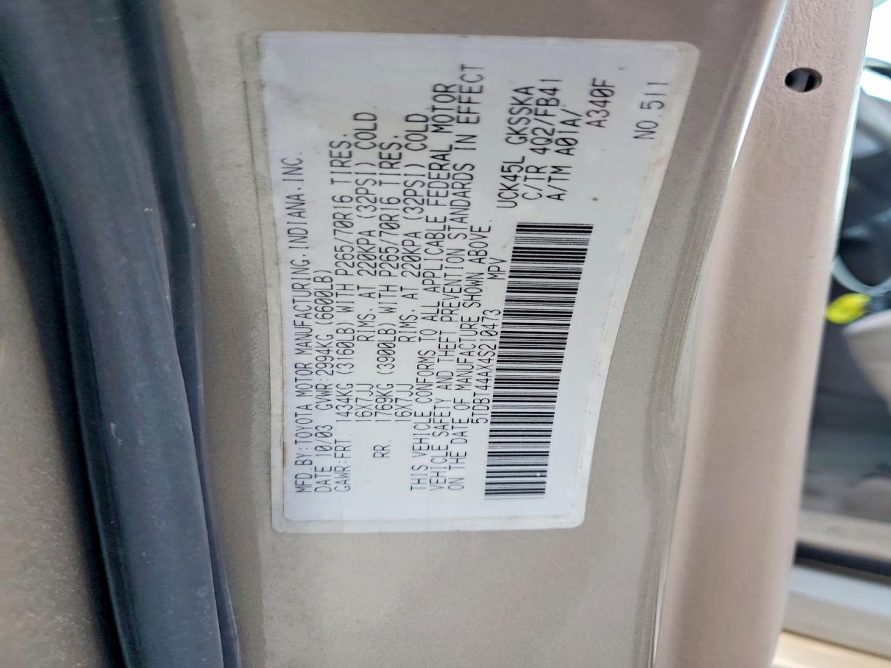 2004 TOYOTA SEQUOIA SR5 photo 37