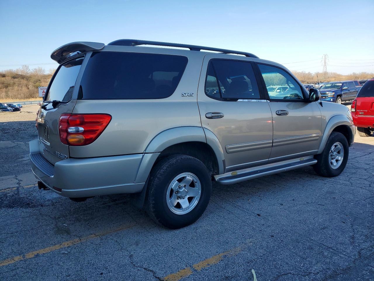 2004 TOYOTA SEQUOIA SR5 photo 7