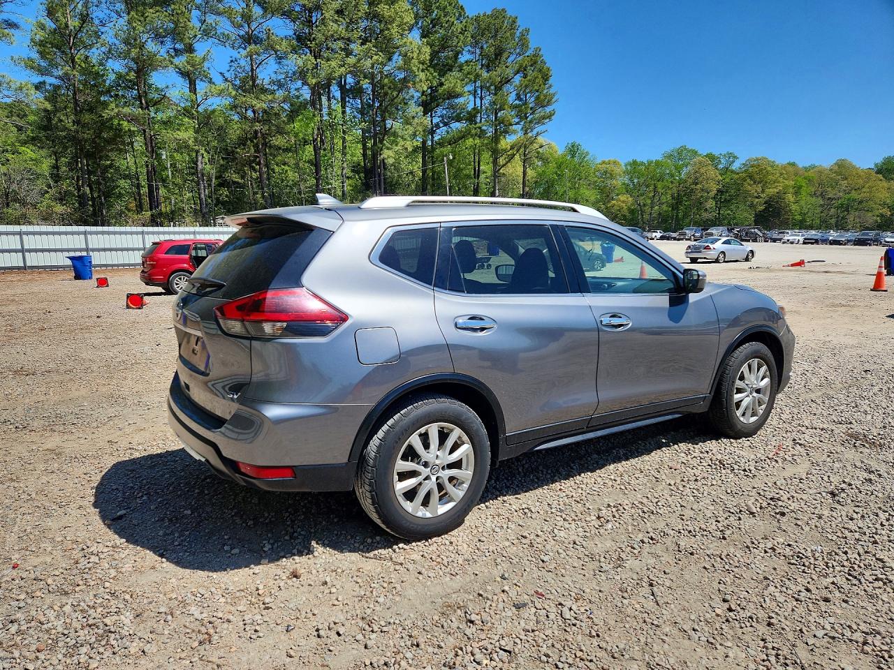 2018 NISSAN ROGUE SV photo 7