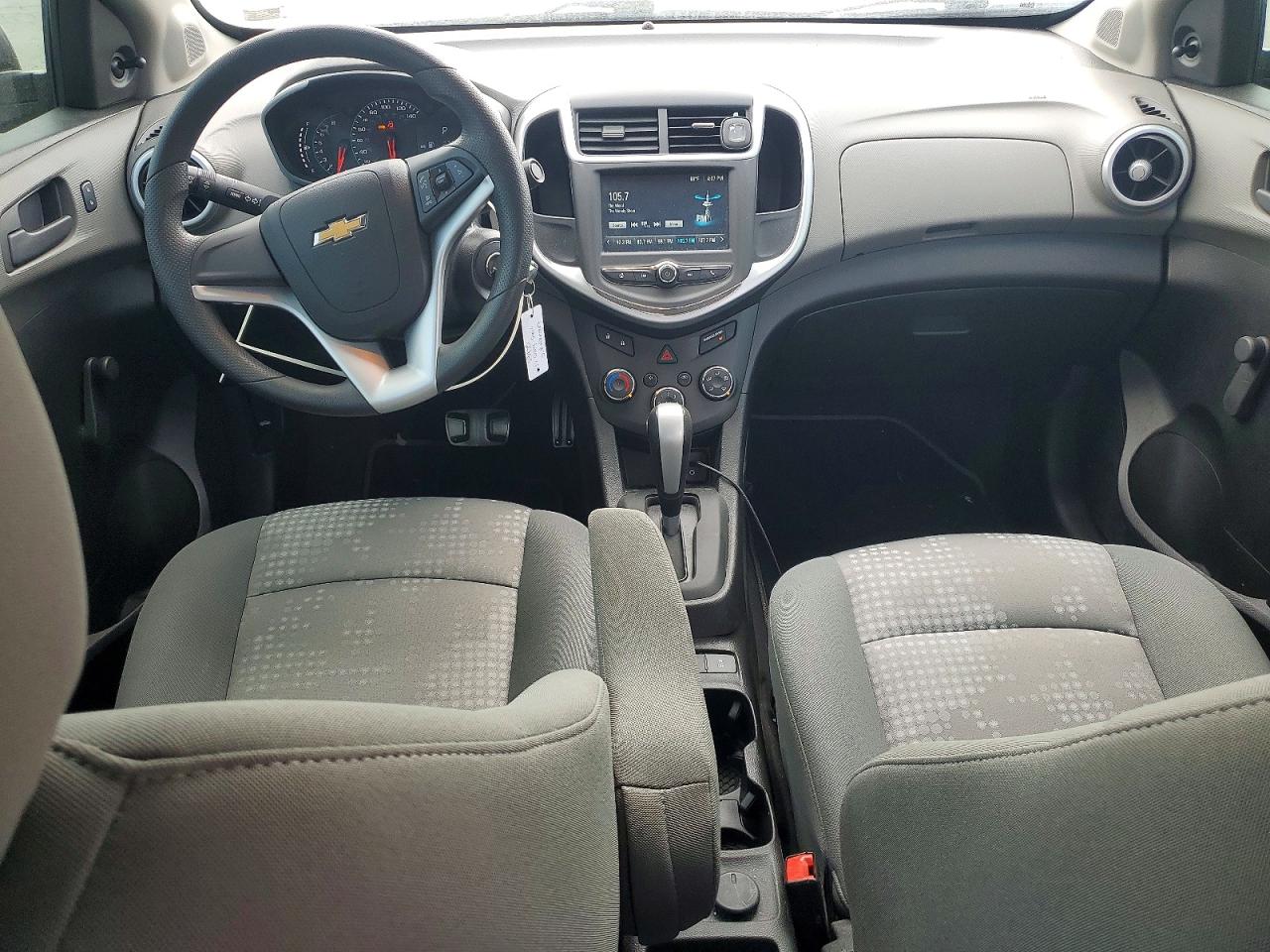 2017 CHEVROLET SONIC LS photo 8