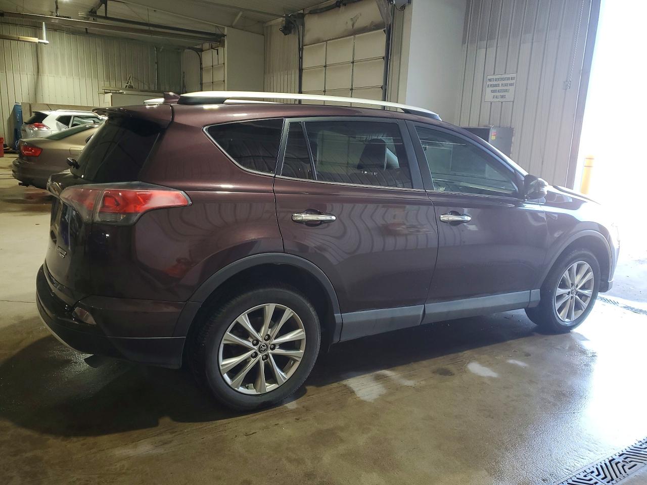2016 TOYOTA RAV4 LIMITED photo 5
