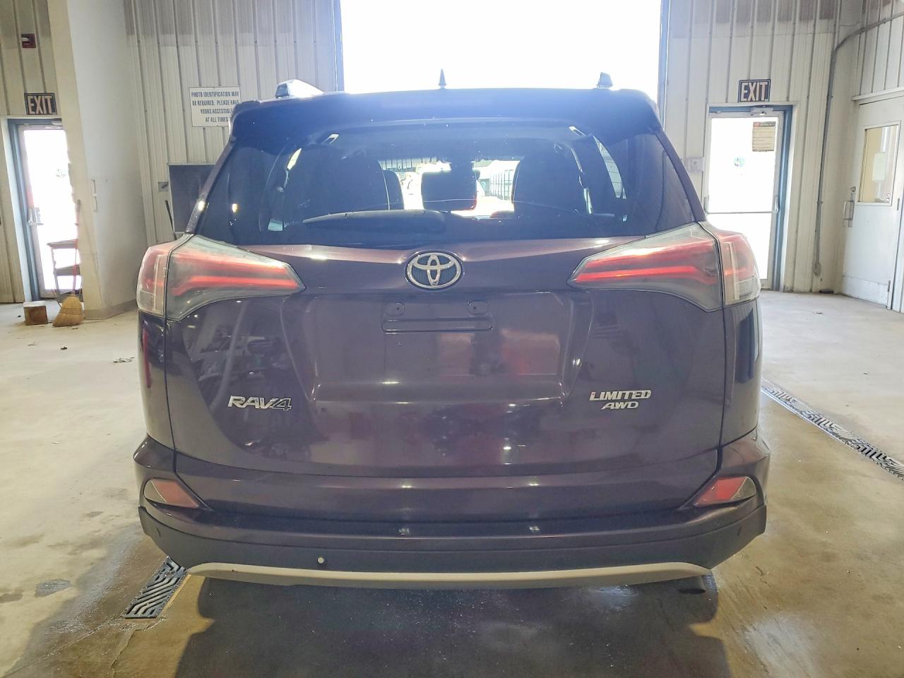 2016 TOYOTA RAV4 LIMITED photo 11