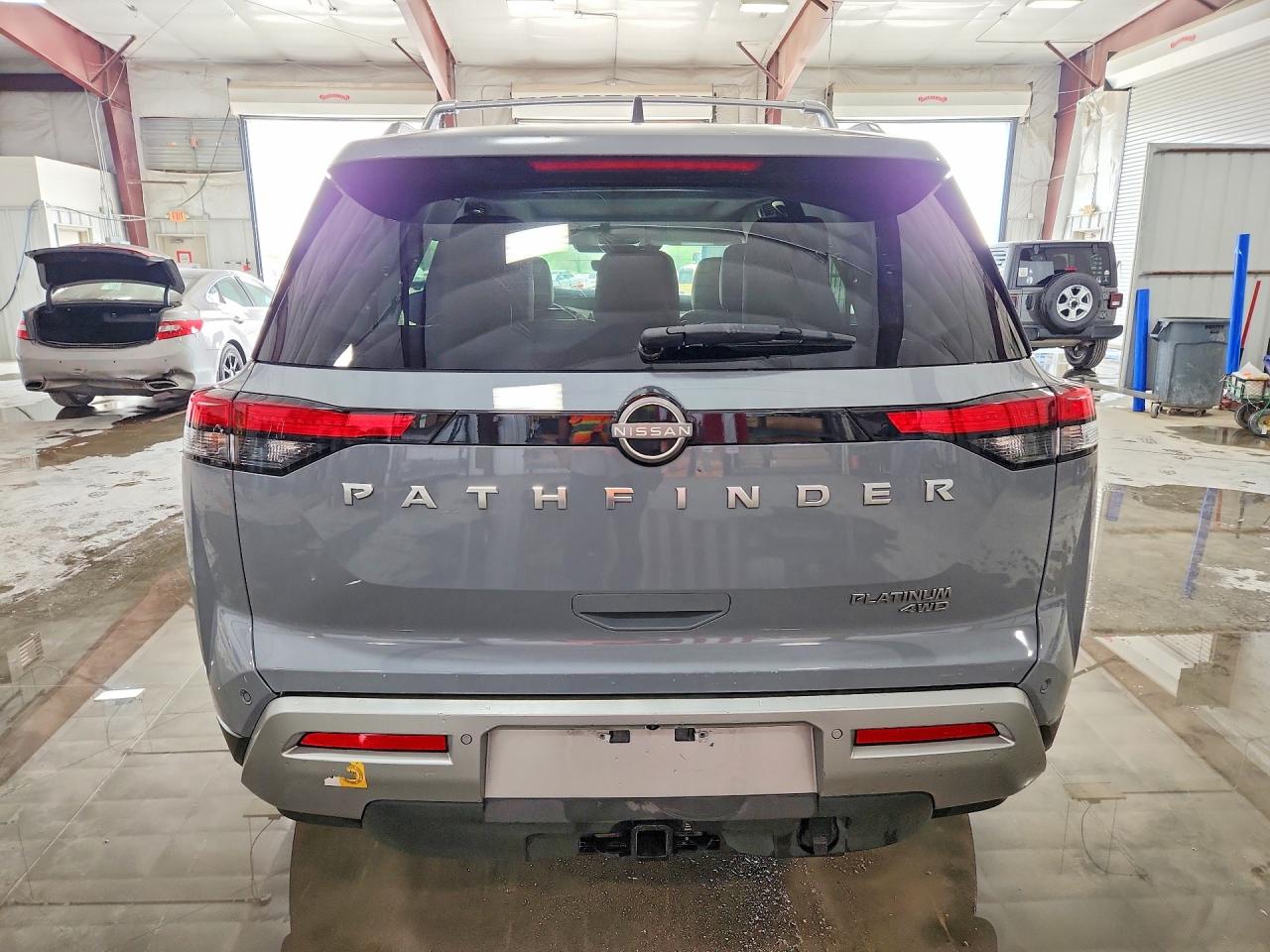 2023 NISSAN PATHFINDER PLATINUM photo 11