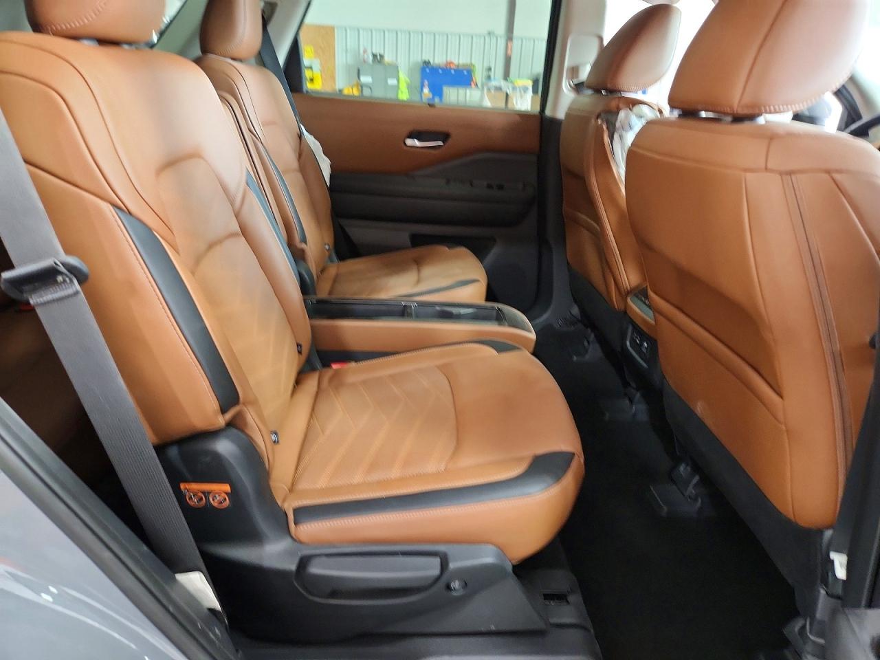 2023 NISSAN PATHFINDER PLATINUM photo 21