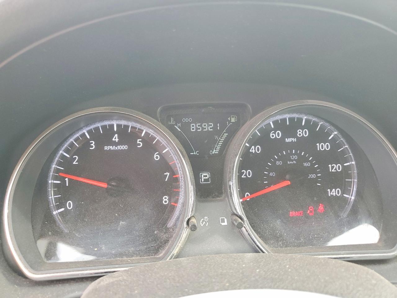 2019 NISSAN VERSA SV photo 17