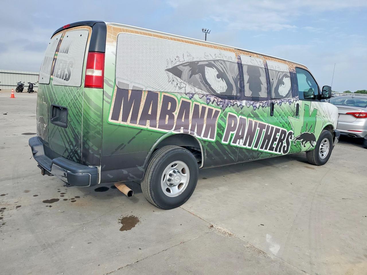 2018 CHEVROLET EXPRESS G3500 LS photo 5