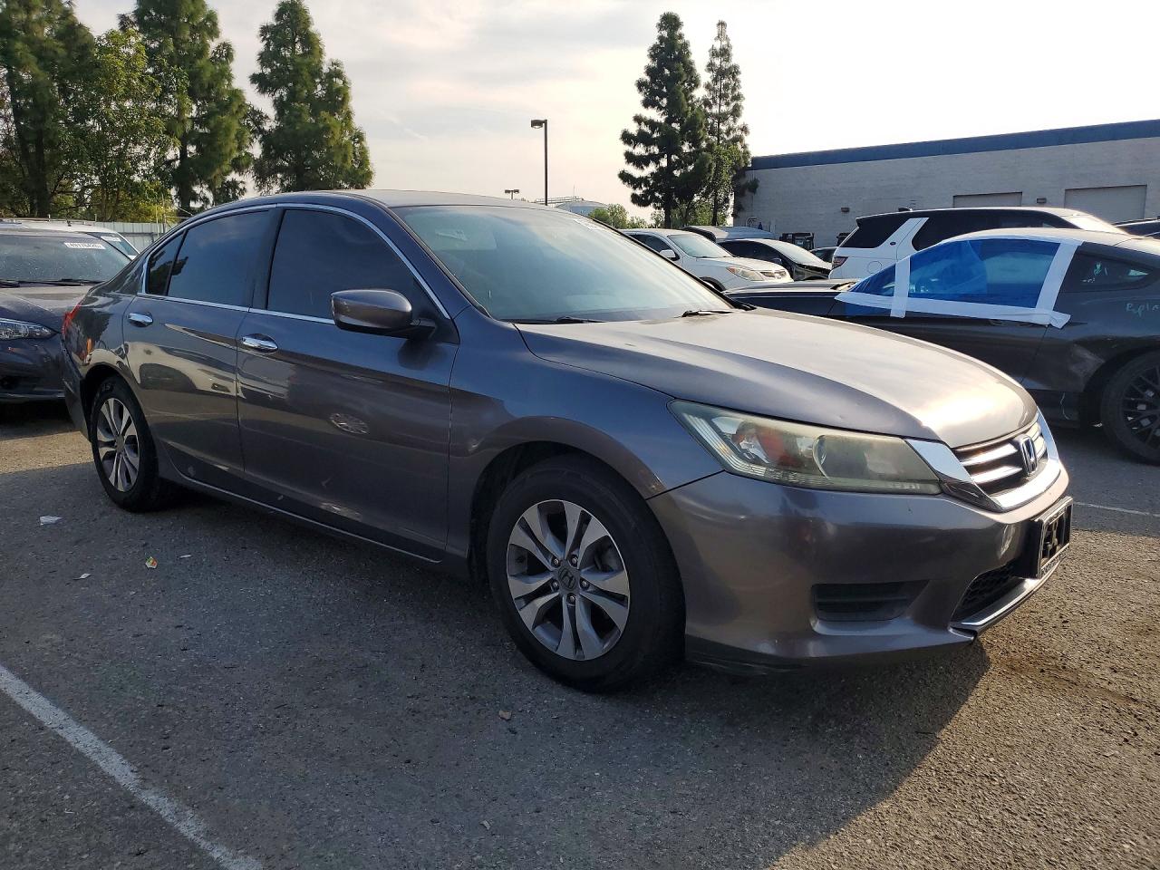 2015 HONDA ACCORD LX photo 7