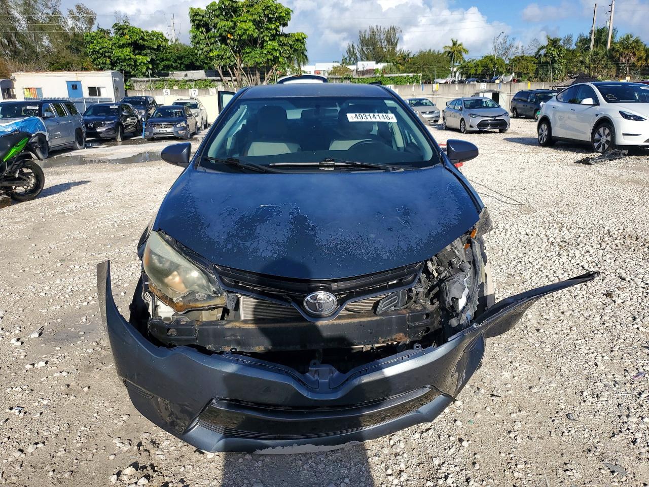 2015 TOYOTA COROLLA LE photo 13
