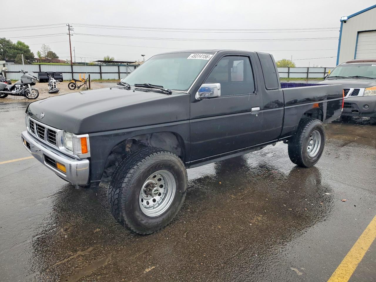 1995 NISSAN TRUCK