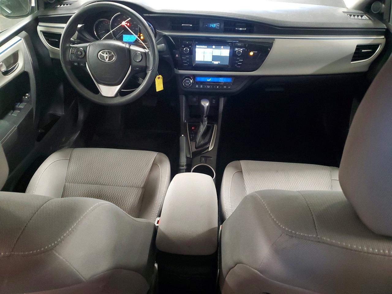 2015 TOYOTA COROLLA LE photo 15