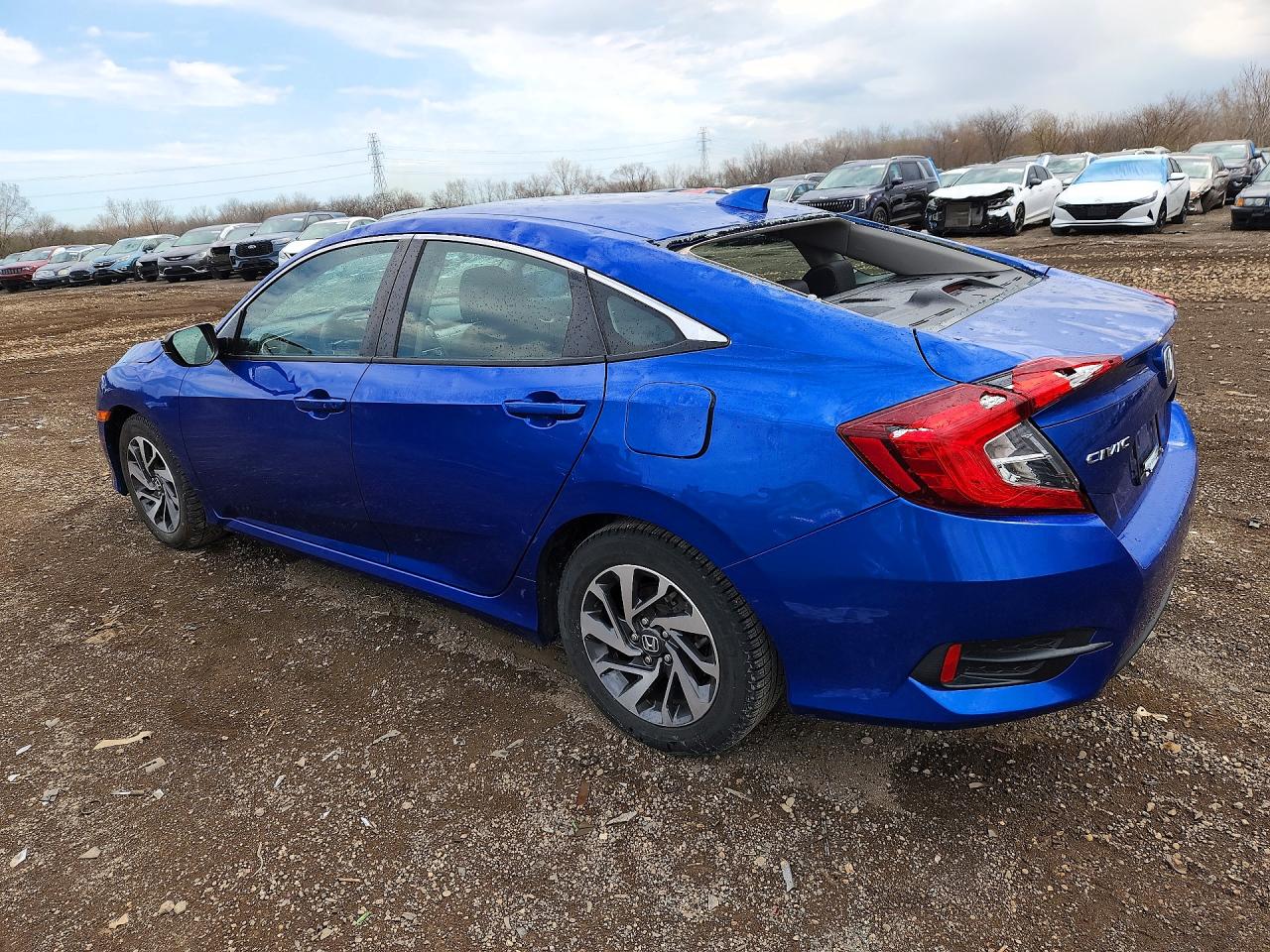 2017 HONDA CIVIC EX photo 2
