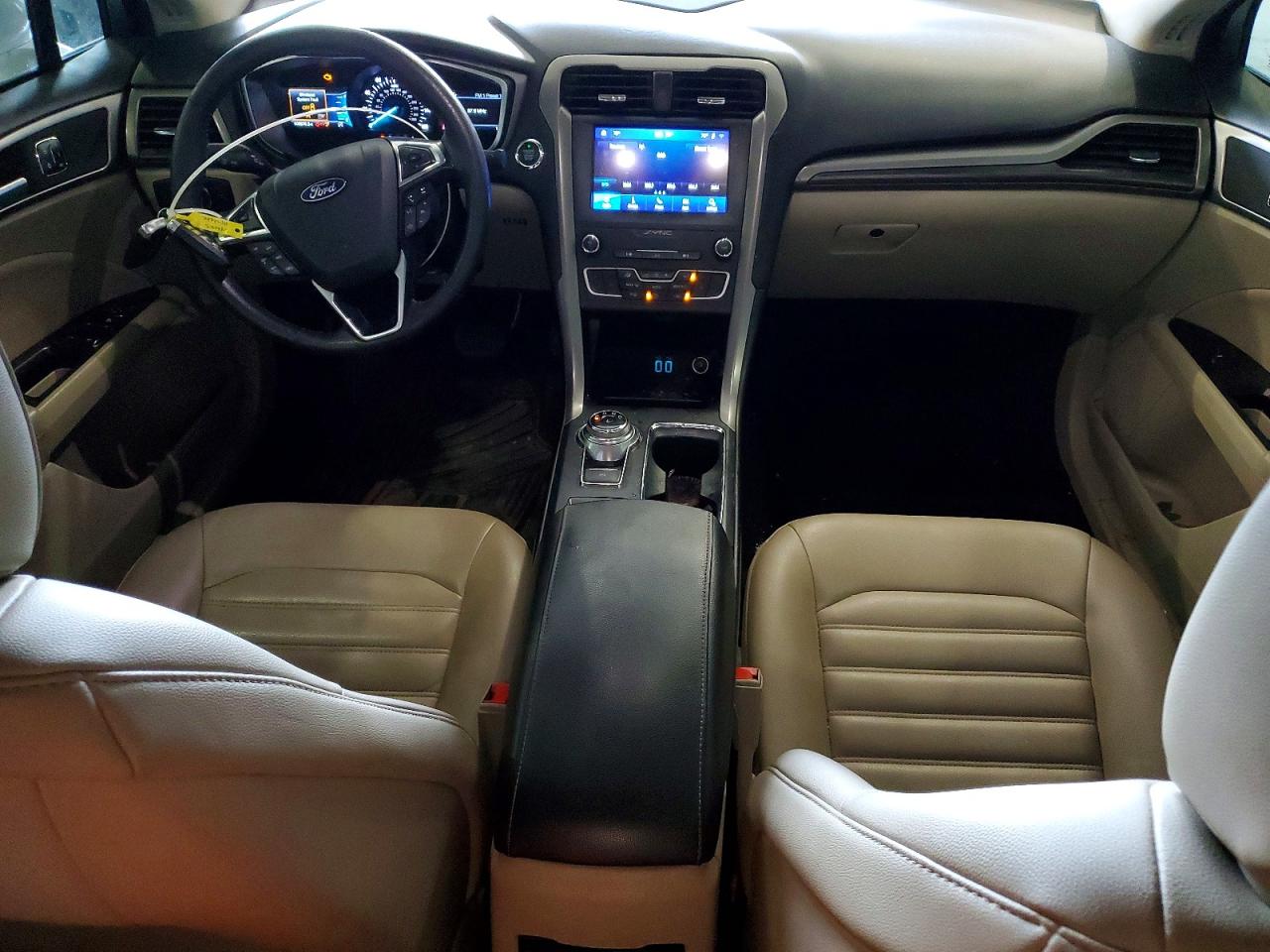 2020 FORD FUSION SEL photo 22